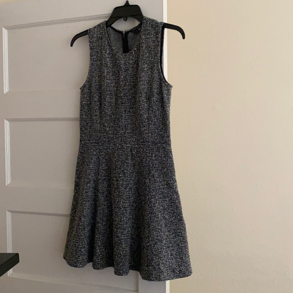 Hardly worn Theory dress - size 4